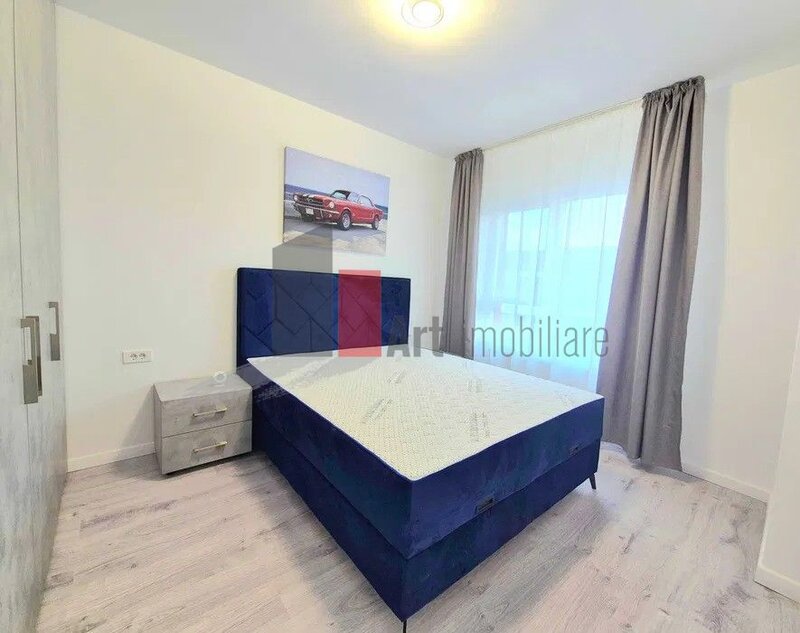 Aparatorii Patriei, apartament cu 2 camere de inchiriat, centrala+loc de parcare.