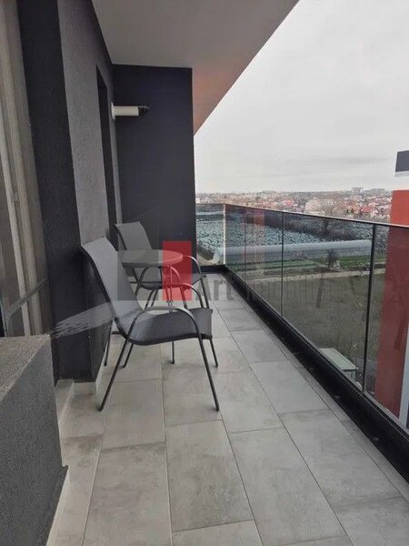 Aparatorii Patriei, apartament cu 2 camere de inchiriat, centrala+loc de parcare.